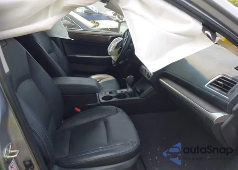 2017 Subaru Outback 3.6R Limited из США, поврежденный, VIN 4S4BSENC6H3345123